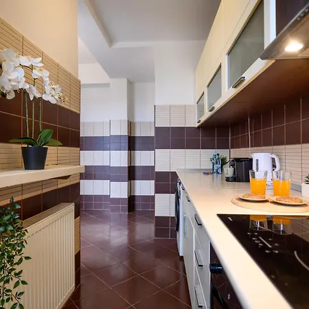 Bellevue By Ciulley - Panoramic - Center Apartment Bucharest