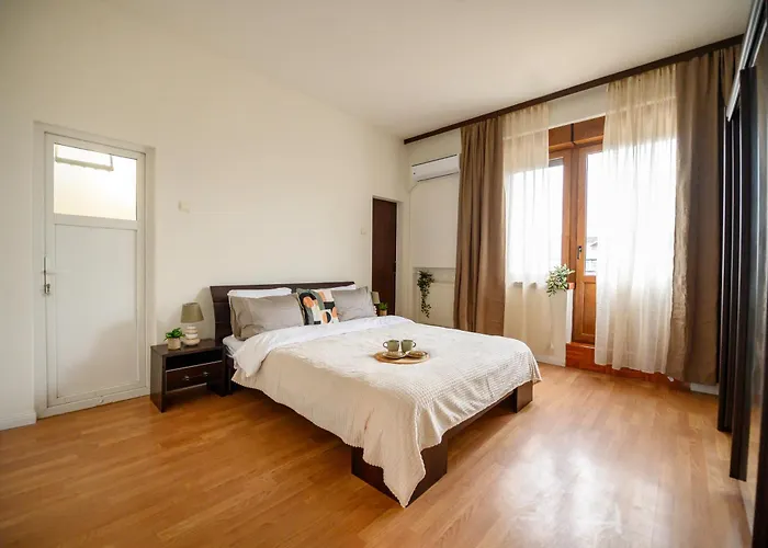 Bellevue By Ciulley - Panoramic - Center Lejlighed Bukarest